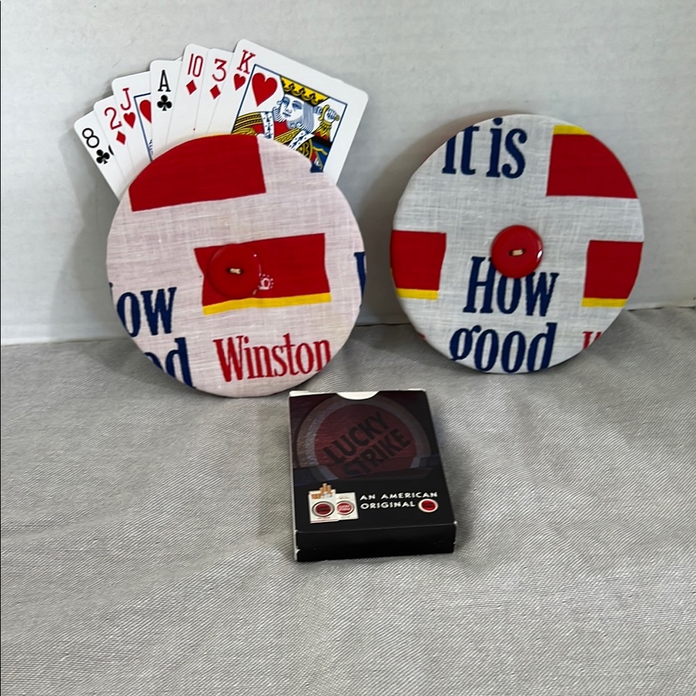 Playing card holder and a deck of cards